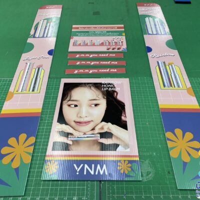 ป้ายฟิวเจอร์บอร์ดติดสติ๊กเกอร์ด่วน
