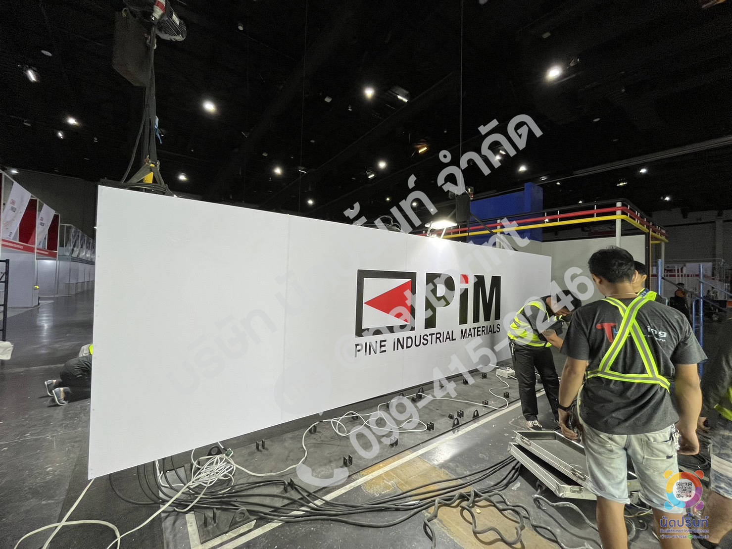 ช่างติดสติกเกอร์ ช่างติดสติกเกอร์