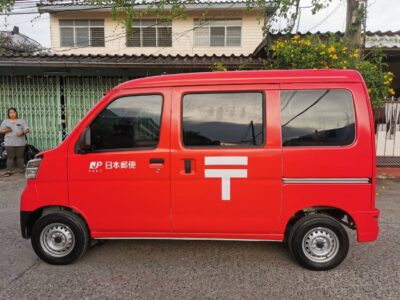 สติ๊กเกอร์ติดรถตู้