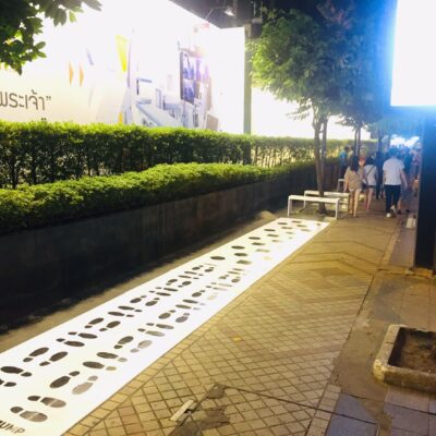สติ๊กเกอร์ติดพื้น