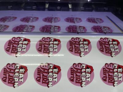 สติ๊กเกอร์ PVC ขาวเงา