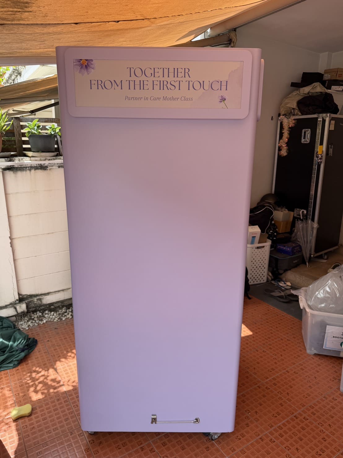 รับทำสติ๊กเกอร์ติดตู้ Photo Booth